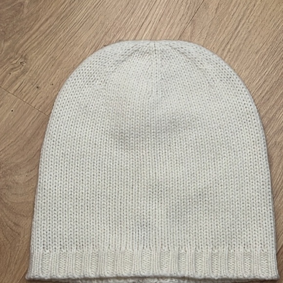 Kate Spade Cream Ribbed Beanie Hat - Picture 3 of 9